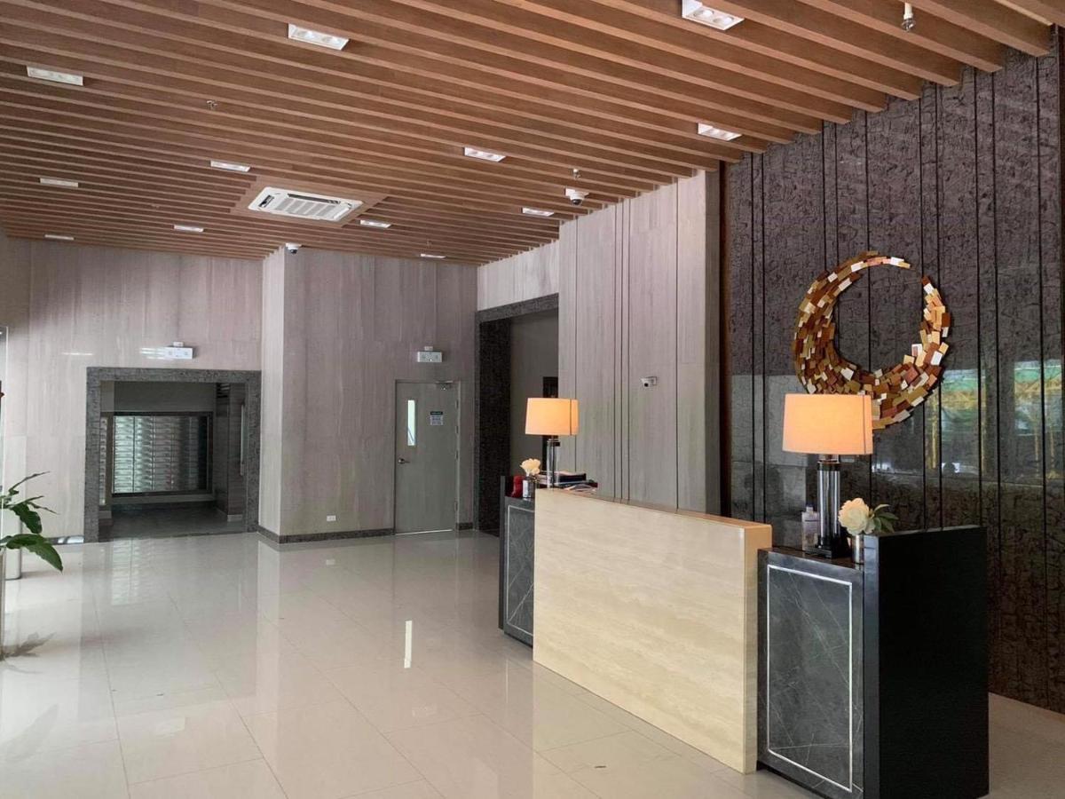 Studio At Viceroy T4 Florence Way Manila Bagian luar foto