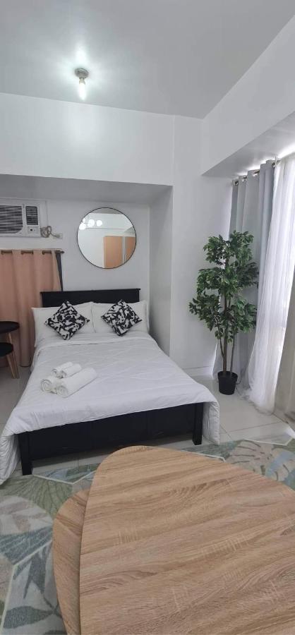 Studio At Viceroy T4 Florence Way Manila Bagian luar foto