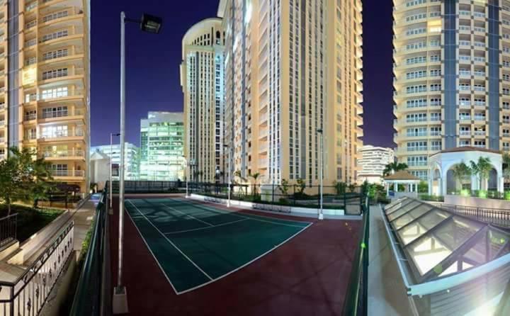 Studio At Viceroy T4 Florence Way Manila Bagian luar foto